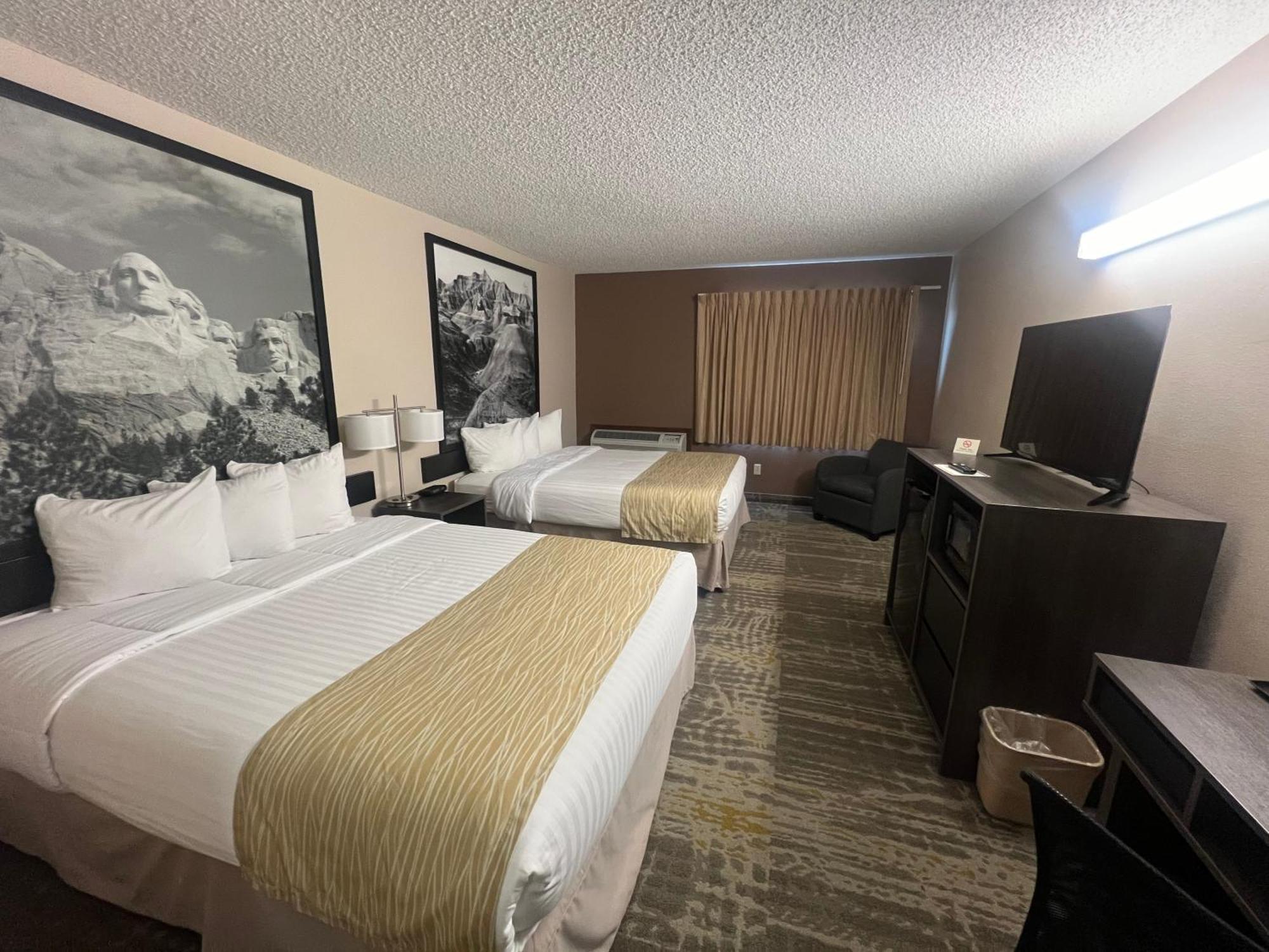 Super 8 By Wyndham Sturgis Hotel Luaran gambar