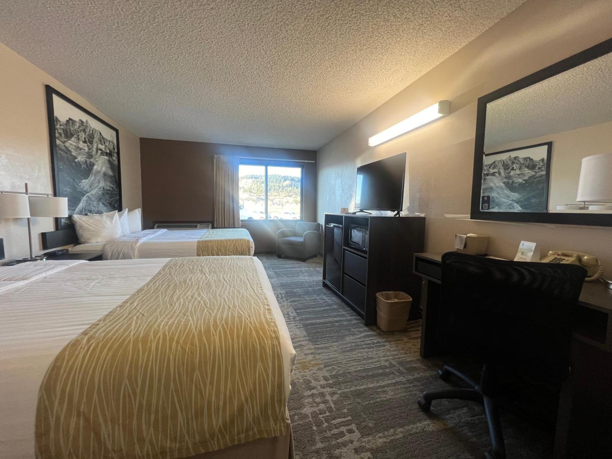 Super 8 By Wyndham Sturgis Hotel Luaran gambar