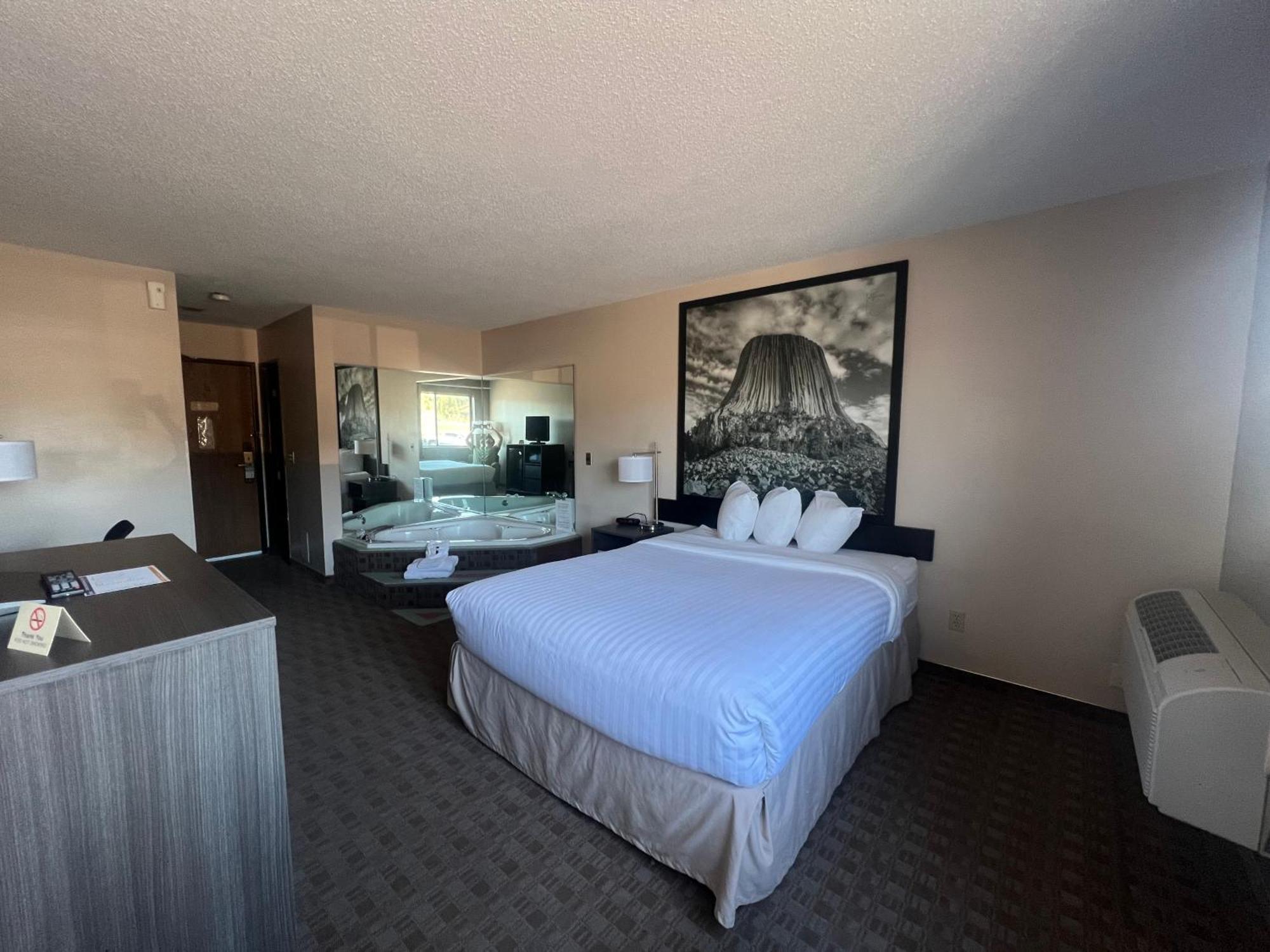 Super 8 By Wyndham Sturgis Hotel Luaran gambar